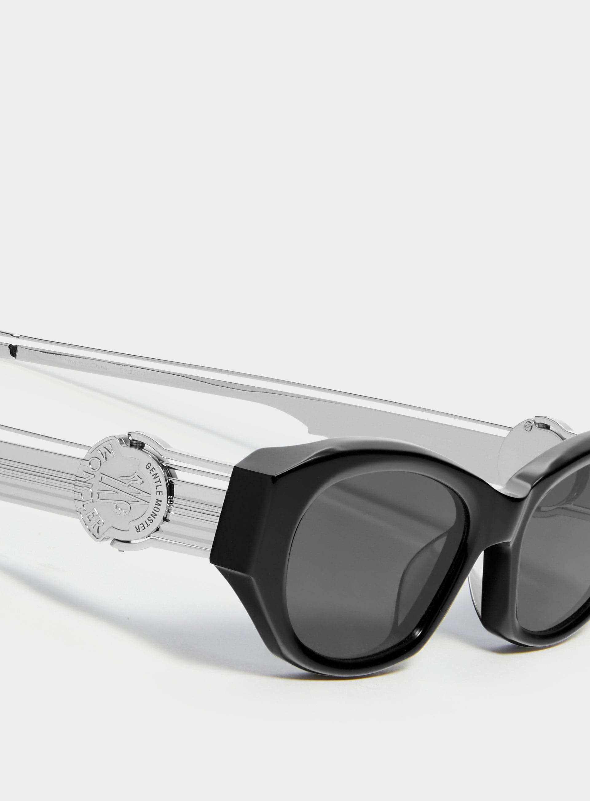 Moncler - Swipe 2 01
